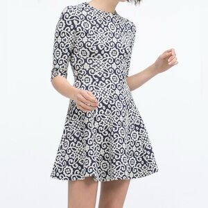 Zara Jacquard White and Navy Blue Flared Dress Size XS